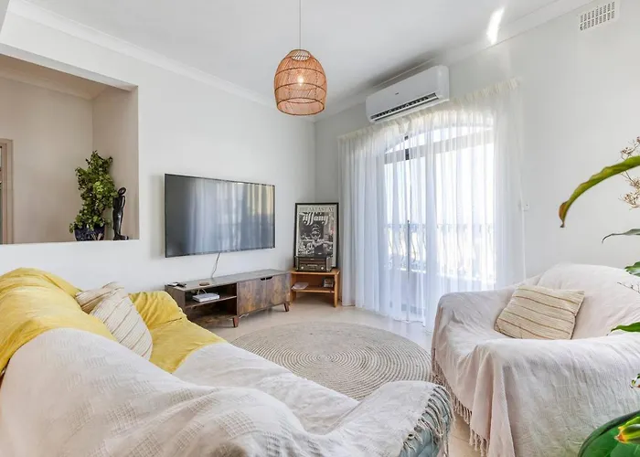 Apartamento Lovely Next To The St Paul's Bay