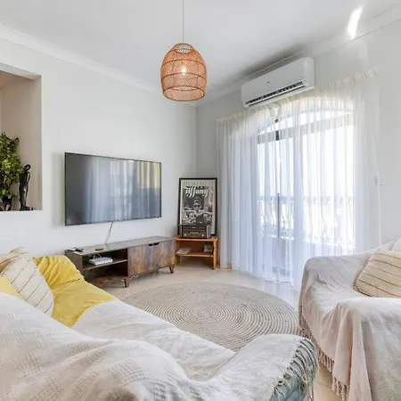 Apartamento Lovely Next To The St Paul's Bay